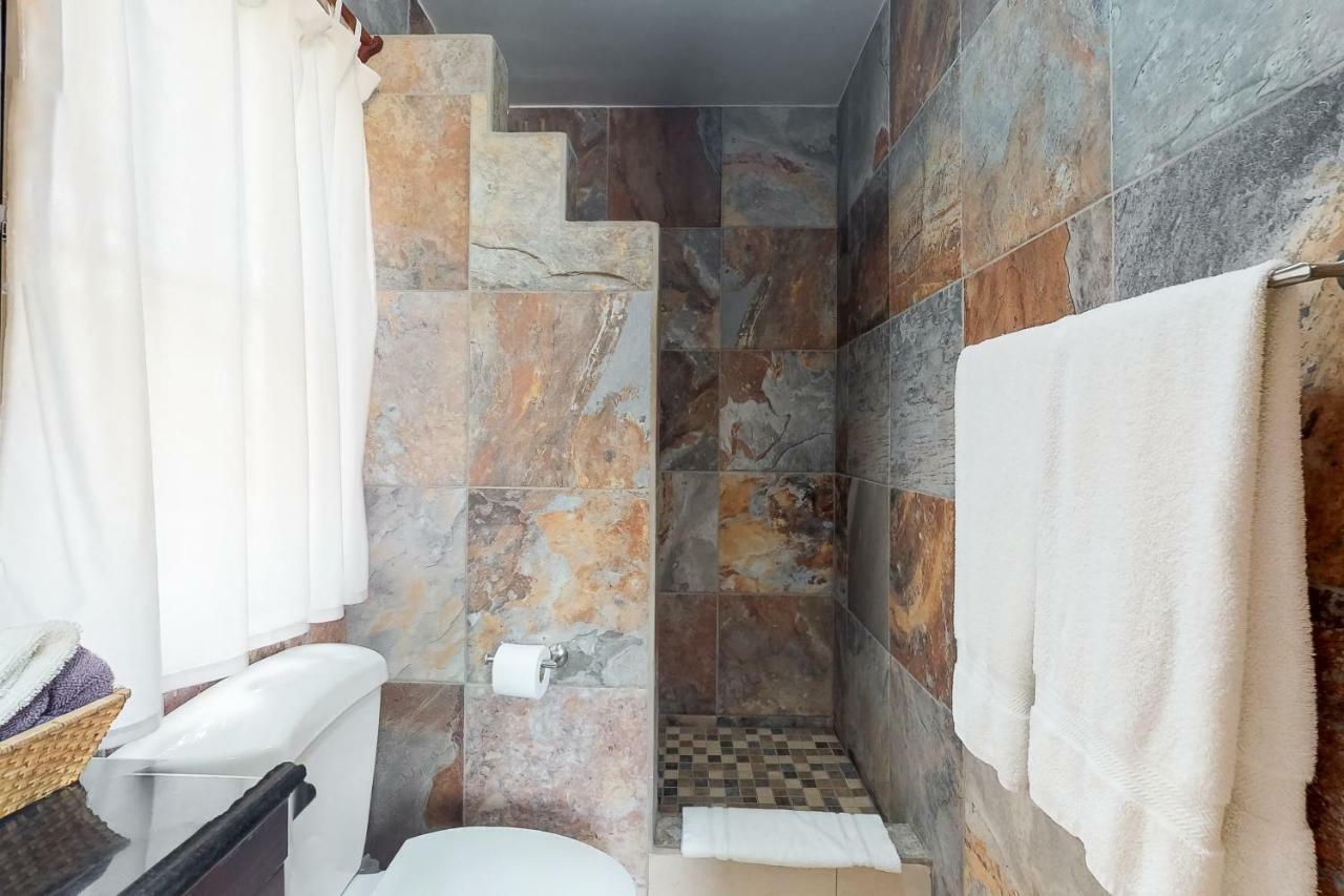 Cabanas @ Latitude Adjustment Hopkins Phòng bức ảnh